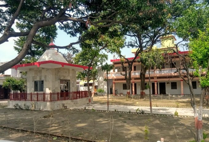 brijghat - shri krishna ashram by shri gyan swaroopanand maharaj